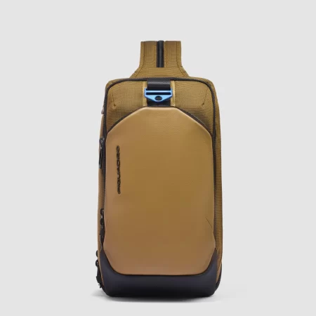 Geantă tip sling pentru iPad®mini PIQUADRO CA6632S137/CU