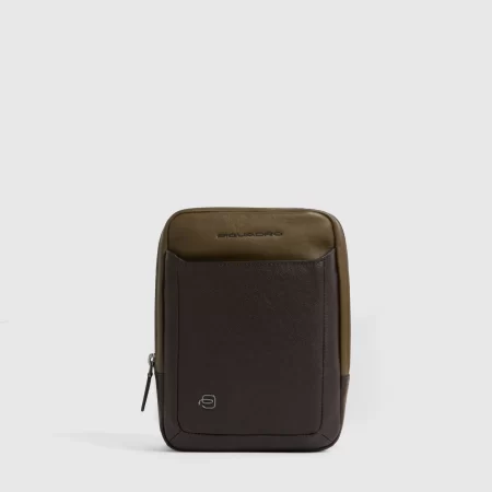 Geantă crossbody verticală din piele pentru iPad® mini, pentru bărbați, CA3084B3/VETM