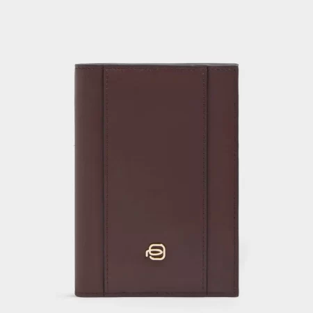 Husă de pașaport din piele pentru femei cu protecție RFID PP6340W92R/BORO